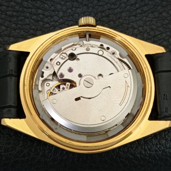 Vintage 1972 Citizen Automatic Mens Gold Watch W/daydate & Red accents - Picture 10 of 10